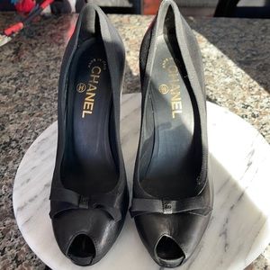 Chanel size 37 1/2 black heels